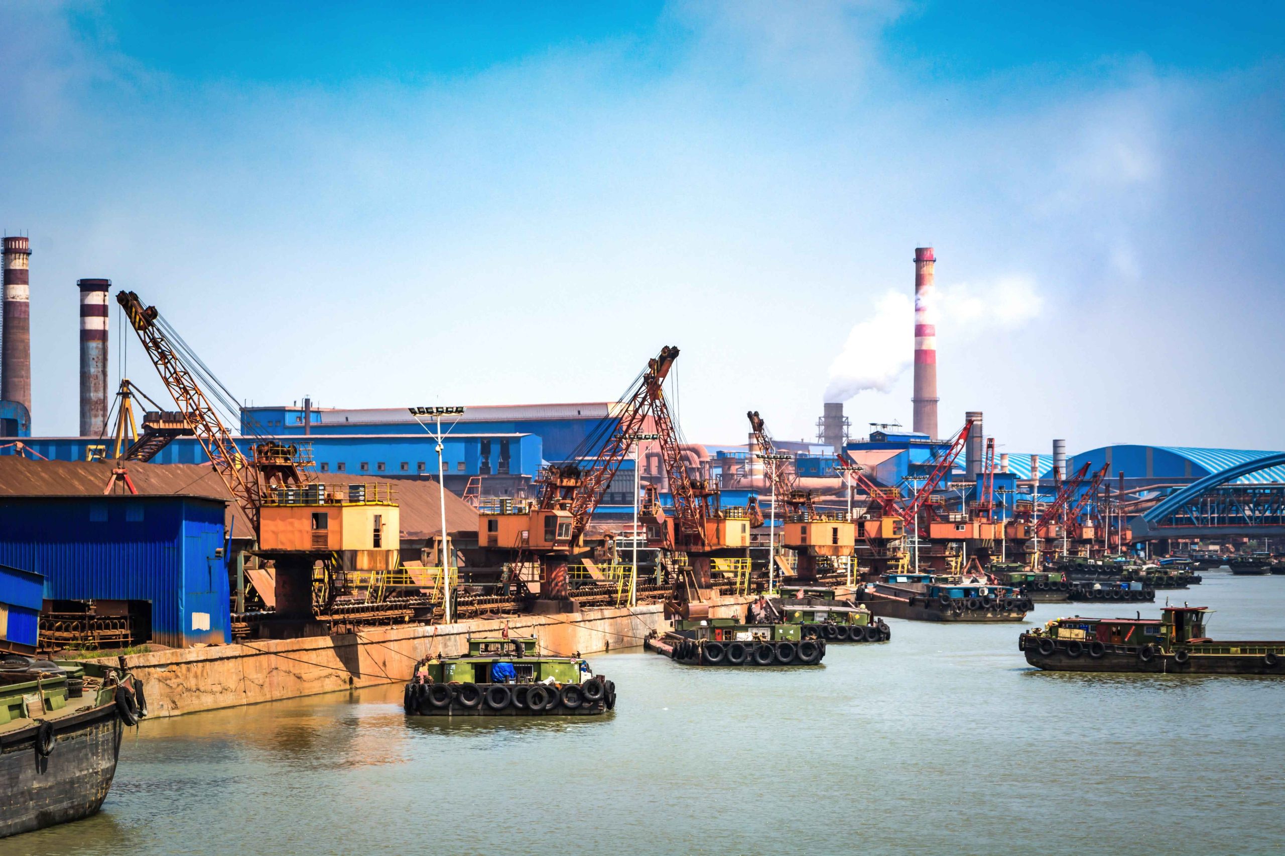 petroleum-gas-container-ship-oil-refinery-background-energy-nautical-transportation-min(1)